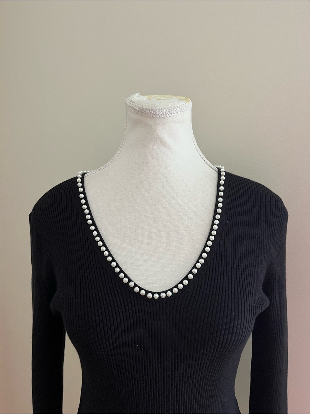 Women’s Black Ribbed V-Neck Sweater with Pearl Trim